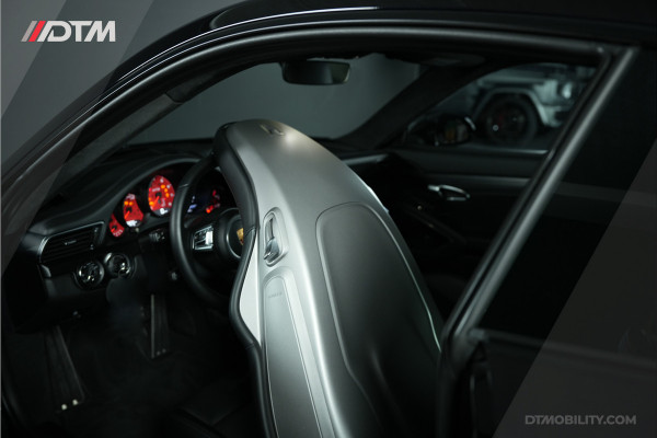 Porsche 911 3.0 Carrera 4 GTS | Chrono | Panoramadak |