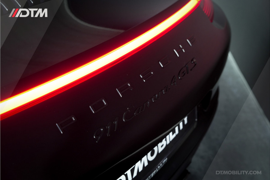 Porsche 911 3.0 Carrera 4 GTS | Chrono | Panoramadak |