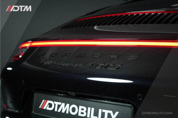 Porsche 911 3.0 Carrera 4 GTS | Chrono | Panoramadak |