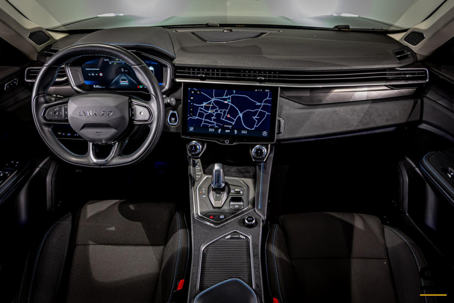 Lynk & Co 01 1.5|NAP|Pano|E-stoel|Cam|Black|FullOption|1eig