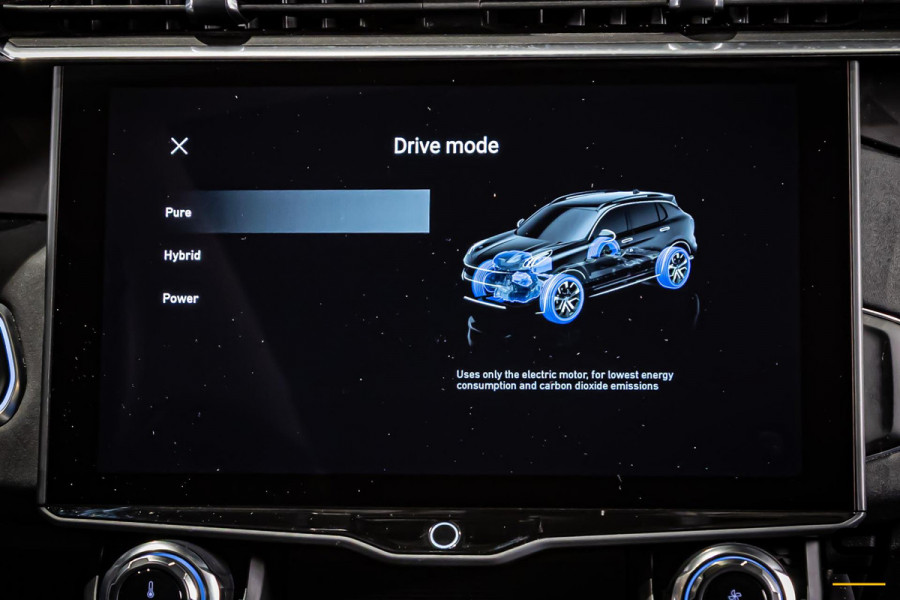 Lynk & Co 01 1.5|NAP|Pano|E-stoel|Cam|Black|FullOption|1eig