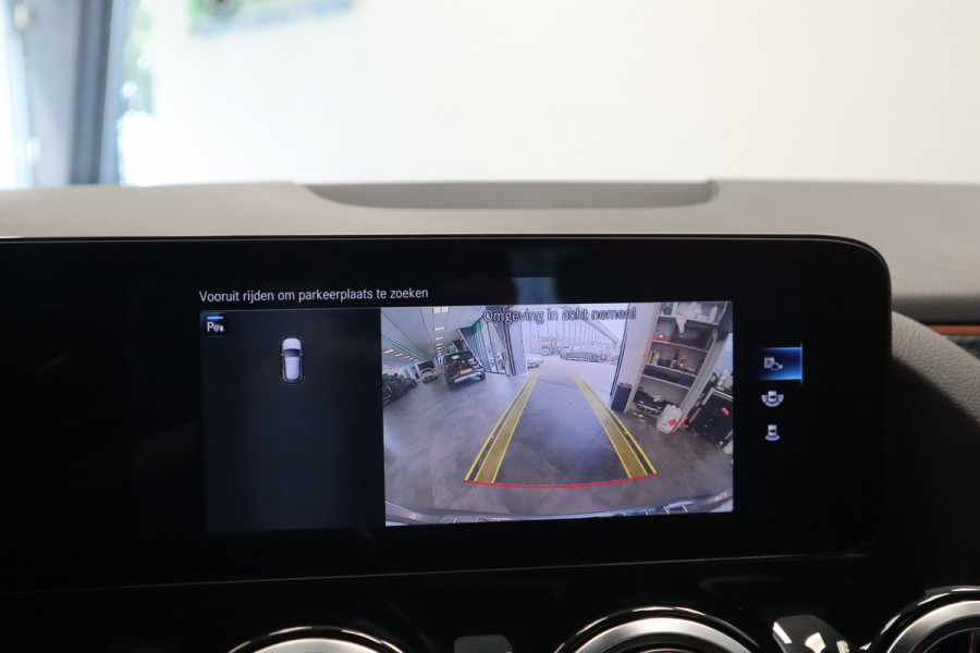 Mercedes-Benz GLA 250 e Business Solution AMG Limited Pano dak LED CC Lane Assist 24 maanden garantie mogelijk (*vraag naar de voorwaarden)