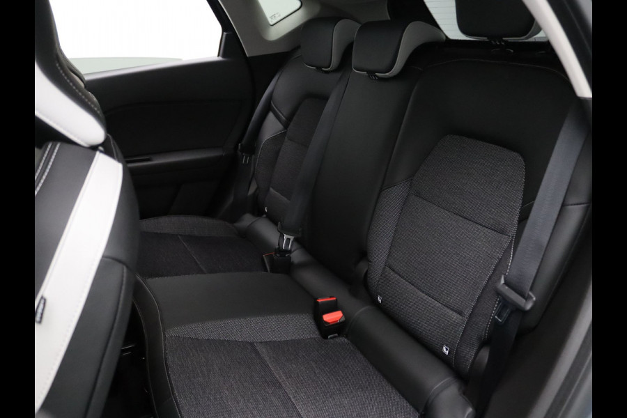 Renault Captur 100pk TCe Intens Cruise | Climate | Carplay | Navi | Parkeersens. achter