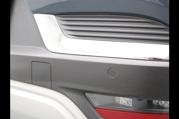 Renault Captur 100pk TCe Intens Cruise | Climate | Carplay | Navi | Parkeersens. achter