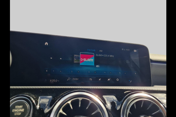 Mercedes-Benz A-Klasse 250 e Premium  | widescreen | 19"AMG velgen | sfeerverlichting | blind-spot | trekhaak |