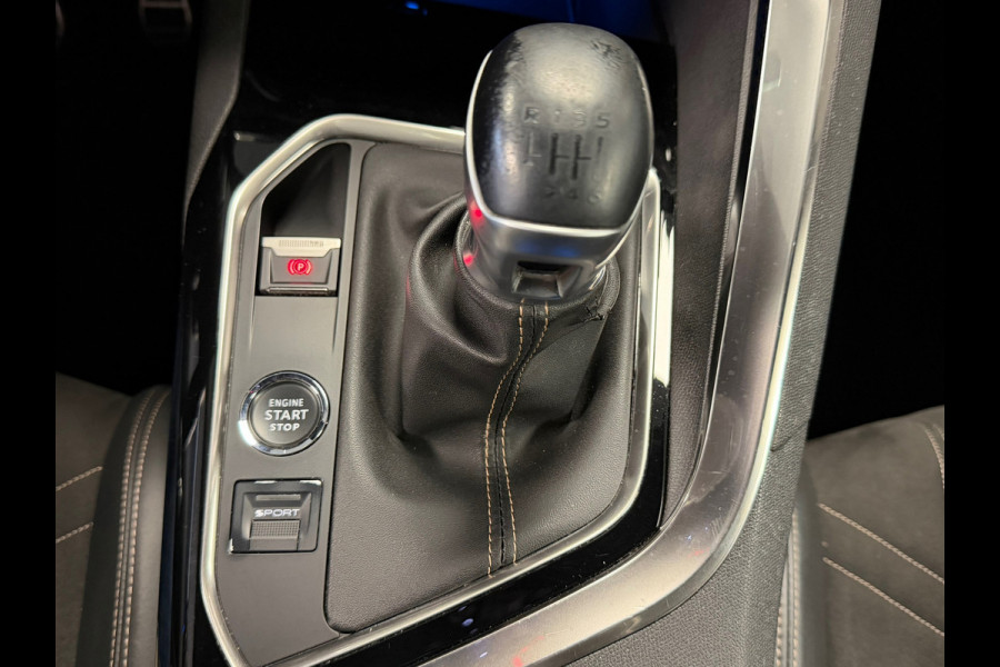 Peugeot 5008 1.2 PureTech GT 7 PERS. NAVIGATIE CAMERA APPLE CARPLAY PDC KEYLESS-GO LANE-ASSIST USB