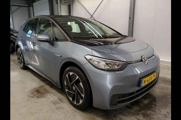Volkswagen ID.3 Pro 58 kWh Airco ECC Navi Carplay PDC VA+ Camera Full LED Adaptive Cruise Control 18" LM Velgen Stoel/Stuurwielverwarming