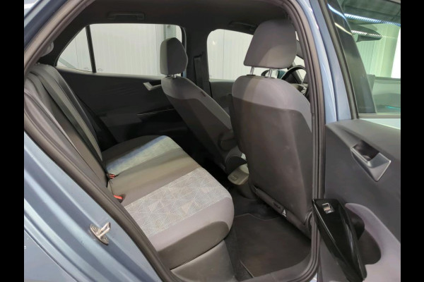 Volkswagen ID.3 Pro 58 kWh Airco ECC Navi Carplay PDC VA+ Camera Full LED Adaptive Cruise Control 18" LM Velgen Stoel/Stuurwielverwarming