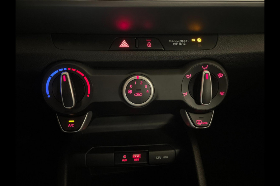 Kia Stonic 1.0 T-GDi DynamicLine AIRCO NAVI CRUISE TREKHAAK VELGEN BLUETOOTH MULTI STUUR ZEER NETTE AUTO