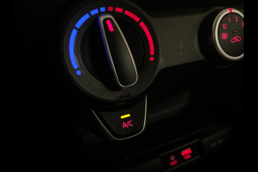 Kia Stonic 1.0 T-GDi DynamicLine AIRCO NAVI CRUISE TREKHAAK VELGEN BLUETOOTH MULTI STUUR ZEER NETTE AUTO