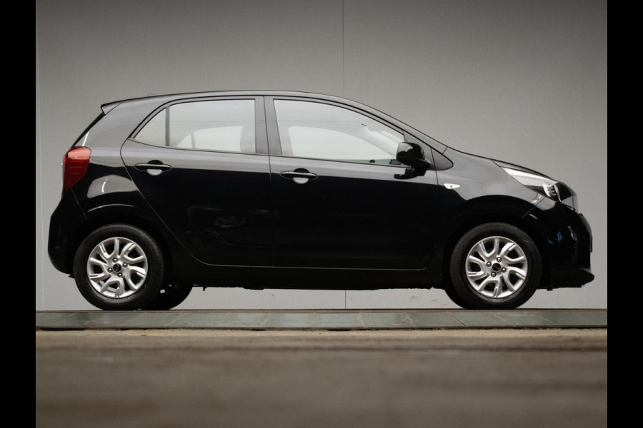 Kia Picanto 1.0 MPi DynamicPlusLine Sport (APPLE CARPLAY,NAVI,CAMERA,PDC,SPORTSTOELEN,LM VELGEN,NIEUWE APK,NETTESTAAT)