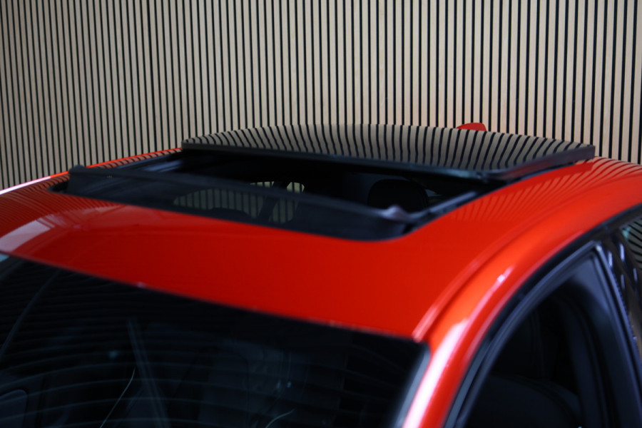 Volvo S60 2.0 T5 Intro Edition R-Design AUT avm 250pk PANO HUD H/K ACC CARPLAY DAB LEER '20