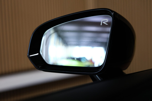 Volvo S60 2.0 T5 Intro Edition R-Design AUT avm 250pk PANO HUD H/K ACC CARPLAY DAB LEER '20