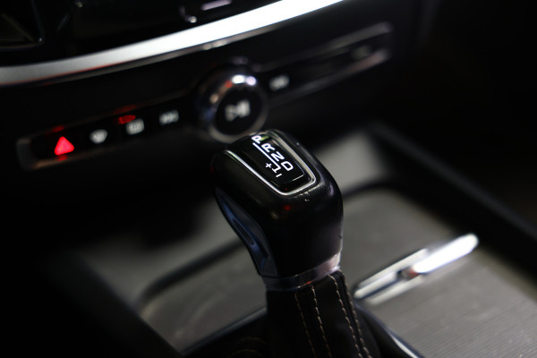 Volvo S60 2.0 T5 Intro Edition R-Design AUT avm 250pk PANO HUD H/K ACC CARPLAY DAB LEER '20