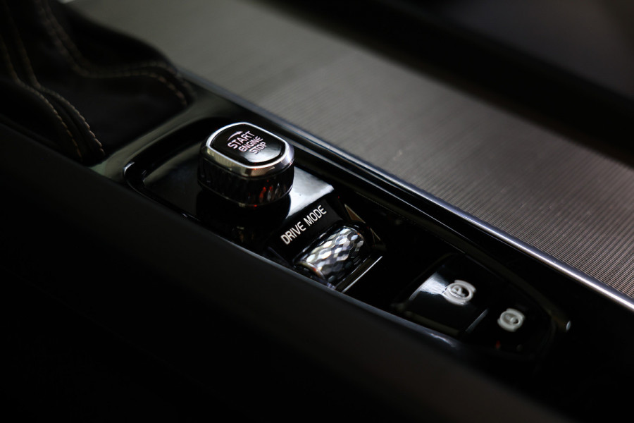 Volvo S60 2.0 T5 Intro Edition R-Design AUT avm 250pk PANO HUD H/K ACC CARPLAY DAB LEER '20