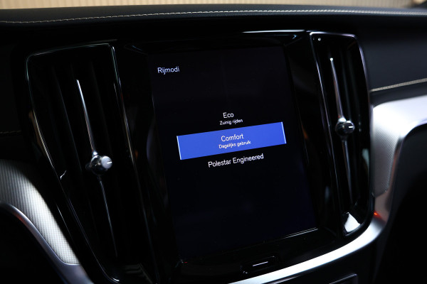 Volvo S60 2.0 T5 Intro Edition R-Design AUT avm 250pk PANO HUD H/K ACC CARPLAY DAB LEER '20