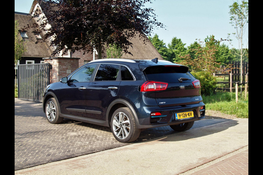 Kia e-Niro ExecutiveLine 64 kWh | Camera | Apple Carplay | Cruise Control | JBL | Leer |