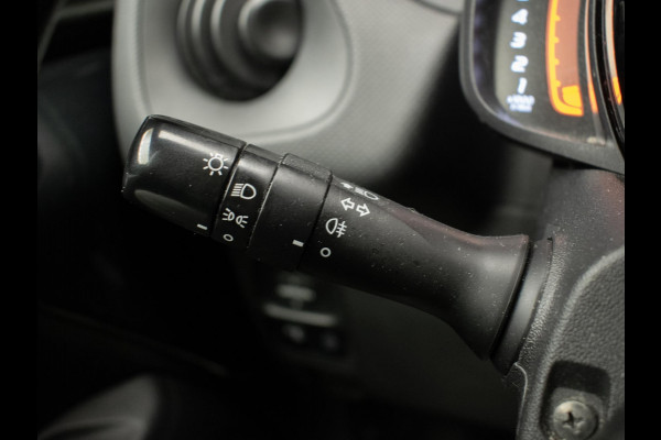 Citroën C1 1.0 VTi Feel 40.000 KM (AIRCO,CRUISE,SPORTSTOELEN,GETINT,NIEUWE APK,NETTESTAAT)