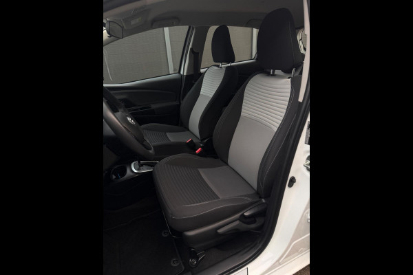 Toyota Yaris 1.5 Hybrid Dynamic Camera CarPlay