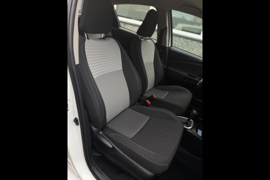 Toyota Yaris 1.5 Hybrid Dynamic Camera CarPlay