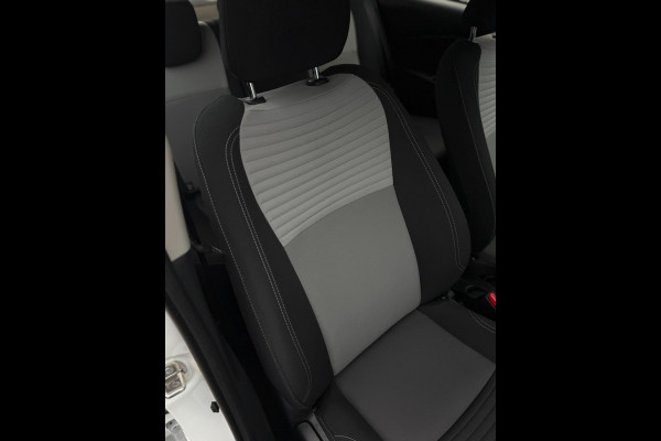 Toyota Yaris 1.5 Hybrid Dynamic Camera CarPlay