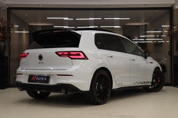 Volkswagen Golf 2.0 TSI GTI CLUBSPORT 45 JAHRE /PANO/AKRA/IQ-LIGHT/NURBURGRING//VOLL