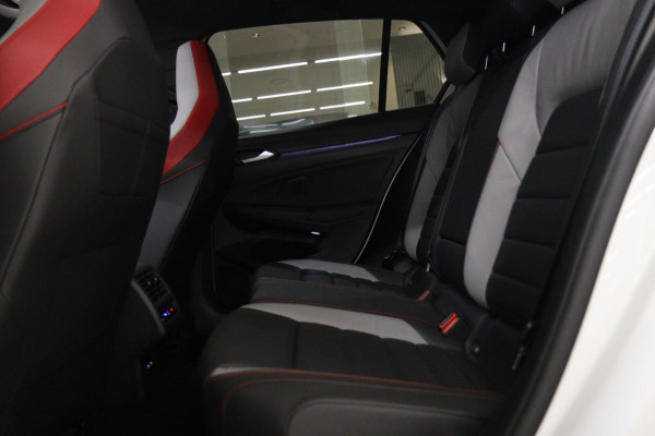 Volkswagen Golf 2.0 TSI GTI CLUBSPORT 45 JAHRE /PANO/AKRA/IQ-LIGHT/NURBURGRING//VOLL