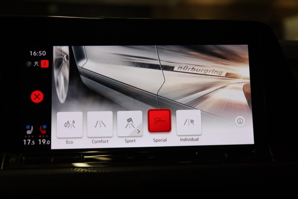 Volkswagen Golf 2.0 TSI GTI CLUBSPORT 45 JAHRE /PANO/AKRA/IQ-LIGHT/NURBURGRING//VOLL