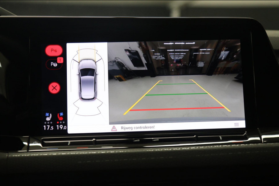 Volkswagen Golf 2.0 TSI GTI CLUBSPORT 45 JAHRE /PANO/AKRA/IQ-LIGHT/NURBURGRING//VOLL