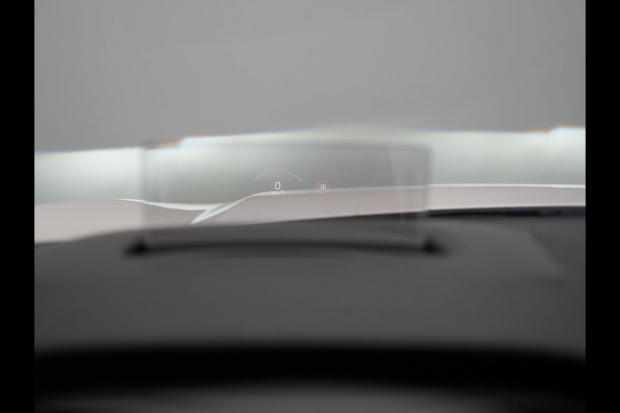 Ford Kuga 2.5 ST-Line Plug In Hybrid 225pk Dealer O.H. PHEV | Trekhaak Af Fabriek | Adaptive Cruise | Head Up | 360 Camera | Sportstoelen & Stuur Verwarmd | Apple Carplay | Keyless | Blis | Virtual | Navigatie | DAB |