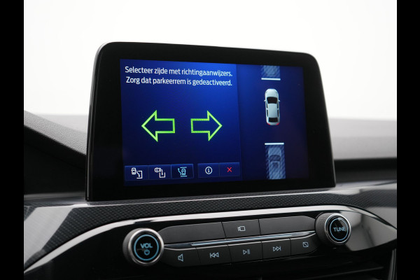 Ford Kuga 2.5 ST-Line Plug In Hybrid 225pk Dealer O.H. PHEV | Trekhaak Af Fabriek | Adaptive Cruise | Head Up | 360 Camera | Sportstoelen & Stuur Verwarmd | Apple Carplay | Keyless | Blis | Virtual | Navigatie | DAB |