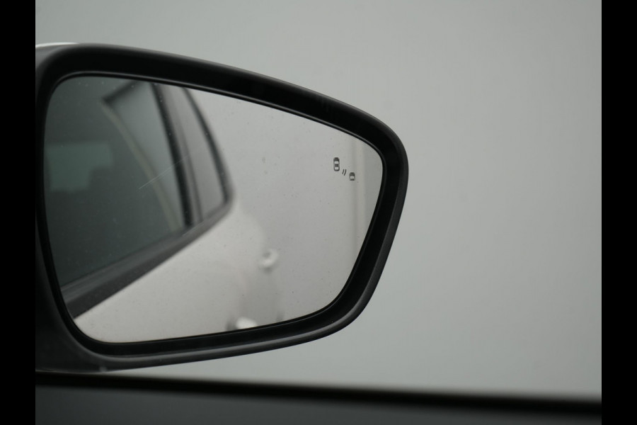 Ford Kuga 2.5 ST-Line Plug In Hybrid 225pk Dealer O.H. PHEV | Trekhaak Af Fabriek | Adaptive Cruise | Head Up | 360 Camera | Sportstoelen & Stuur Verwarmd | Apple Carplay | Keyless | Blis | Virtual | Navigatie | DAB |