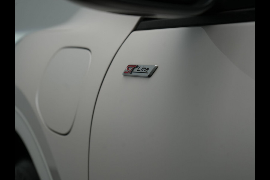 Ford Kuga 2.5 ST-Line Plug In Hybrid 225pk Dealer O.H. PHEV | Trekhaak Af Fabriek | Adaptive Cruise | Head Up | 360 Camera | Sportstoelen & Stuur Verwarmd | Apple Carplay | Keyless | Blis | Virtual | Navigatie | DAB |