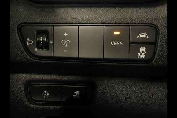 Kia e-Niro DynamicPlusLine 39 kWh|FACELIFT|3FASE|LEDER|DAKJE|ACC|CARPLAY|CAMERA|STOEL+STUURVERW|LANE-ASSIST|BTW|1e EIG|NL-AUTO|NAP