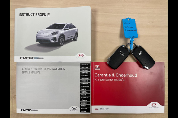 Kia e-Niro DynamicPlusLine 39 kWh|FACELIFT|3FASE|LEDER|DAKJE|ACC|CARPLAY|CAMERA|STOEL+STUURVERW|LANE-ASSIST|BTW|1e EIG|NL-AUTO|NAP