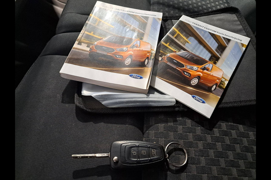 Ford Transit Custom 320 2.0 TDCI L2H1 DC Automaat Navi Cruise Automaat 6 pers