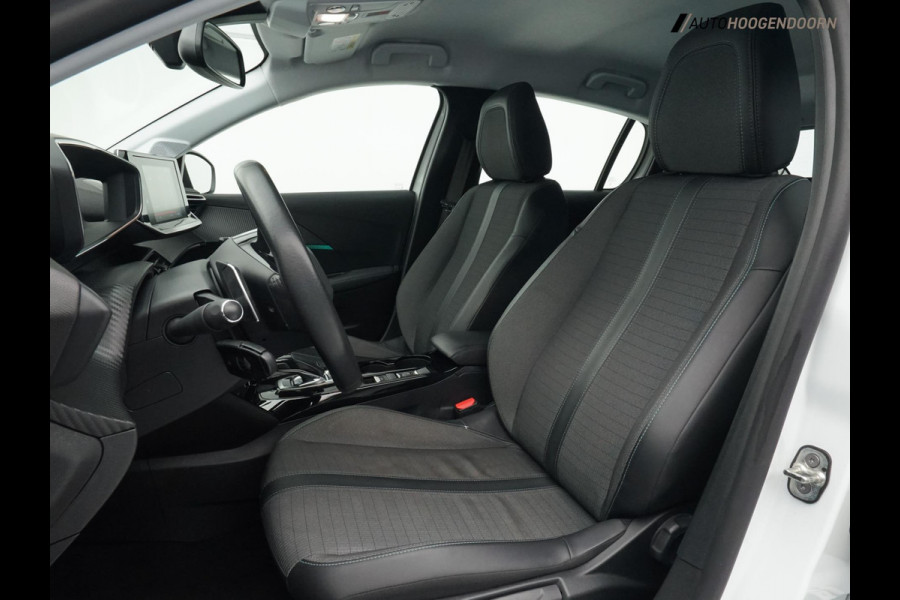 Peugeot 208 1.2 PureTech Allure Sportive (APPLE CARPLAY,LED,3D DISPLAY,CLIMATE,CRUISE,COMFORT-STOELEN,PARKEERSENSOREN,LM-VELGEN)