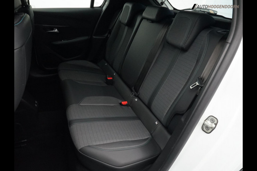 Peugeot 208 1.2 PureTech Allure Sportive (APPLE CARPLAY,LED,3D DISPLAY,CLIMATE,CRUISE,COMFORT-STOELEN,PARKEERSENSOREN,LM-VELGEN)