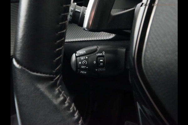 Peugeot 208 1.2 PureTech Allure Sportive (APPLE CARPLAY,LED,3D DISPLAY,CLIMATE,CRUISE,COMFORT-STOELEN,PARKEERSENSOREN,LM-VELGEN)
