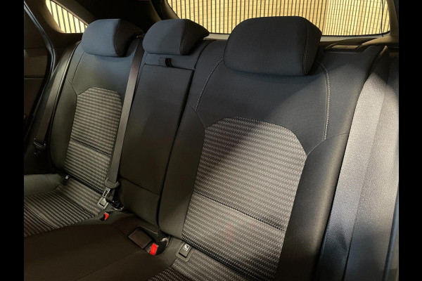 Kia Ceed 1.5 T-GDi DynamicLine|161PK|AUTOMAAT|CARPLAY|CAMERA|CRUISE|CLIMATE|STOEL-,STUURVERW.|NAVI|INCL.BTW|1e EIG.|