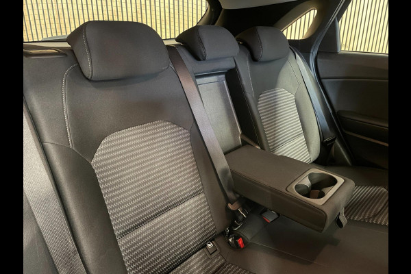 Kia Ceed 1.5 T-GDi DynamicLine|161PK|AUTOMAAT|CARPLAY|CAMERA|CRUISE|CLIMATE|STOEL-,STUURVERW.|NAVI|INCL.BTW|1e EIG.|