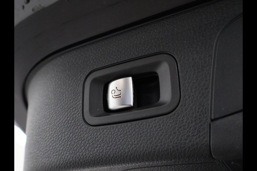 Mercedes-Benz EQC 400 4MATIC 408 PK AMG LINE + 21 INCH | SCHUIFDAK | HEAD-UP | TREKHAAK | 360 CAMERA | SFEERVERLICHTING