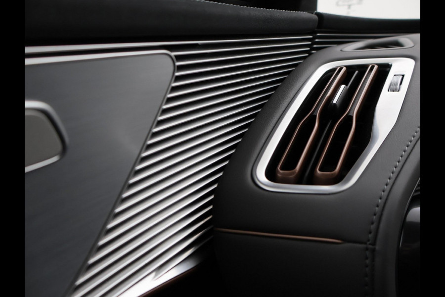 Mercedes-Benz EQC 400 4MATIC 408 PK AMG LINE + 21 INCH | SCHUIFDAK | HEAD-UP | TREKHAAK | 360 CAMERA | SFEERVERLICHTING