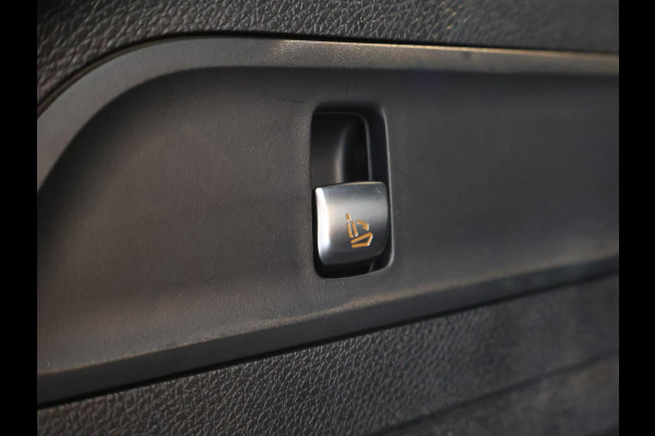 Mercedes-Benz EQC 400 4MATIC 408 PK AMG LINE + 21 INCH | SCHUIFDAK | HEAD-UP | TREKHAAK | 360 CAMERA | SFEERVERLICHTING