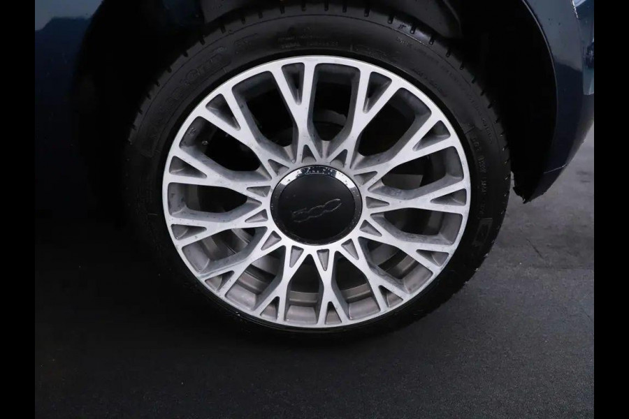 Fiat 500 1.2 Lounge - Panoramadak- Climate - Navi - Parkeerhulp