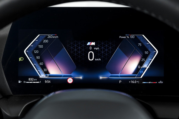 BMW 1-serie 120 M Sport (Nieuw Model) - Automaat | Dig. Cockpit | Adapt. Cruise | Stoelverw. | PDC | Camera | NAV + App. Connect | ECC | DAB | LM 18" | 0268