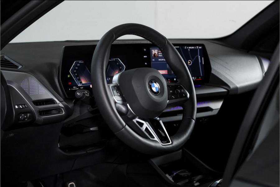 BMW 1-serie 120 M Sport (Nieuw Model) - Automaat | Dig. Cockpit | Adapt. Cruise | Stoelverw. | PDC | Camera | NAV + App. Connect | ECC | DAB | LM 18" | 0268