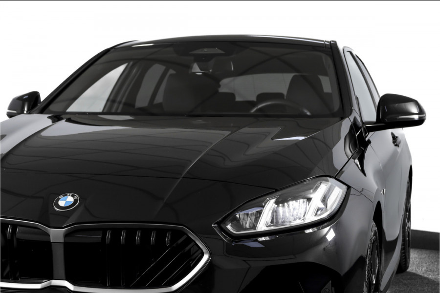 BMW 1-serie 120 M Sport (Nieuw Model) - Automaat | Dig. Cockpit | Adapt. Cruise | Stoelverw. | PDC | Camera | NAV + App. Connect | ECC | DAB | LM 18" | 0268