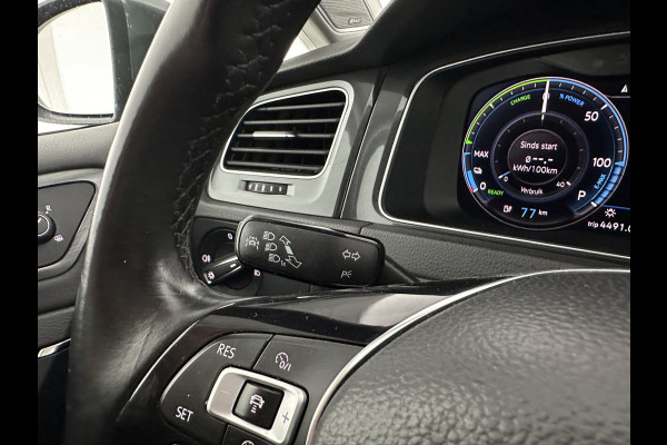 Volkswagen E-Golf {SOH-100%) Aut.* LUXURY-LEATHER | FULL-LED | NAVI-FULLMAP | CAMERA | HEATED-SPORTSEATS | ECC | PDC | CARPLAY | CRUISE | PRIVACY-GLASS | DIGI-COCKPIT | AMBIENT-LIGHT | CCS-FASTLOADER | 19''ALU*