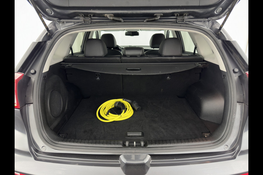 Kia e-Niro ExecutiveLine 64 kWh (3-Fase) {SOH-100%) (INCL-BTW) *AUT | LUXURY-LEATHER | FULL-LED | NAVI-FULLMAP | ADAPTIVE-CRUISE | CAMERA | MEMORY-PACK | LANE-ASSIST | KEYLESS | DIGI-COCKPIT | 17"ALU*